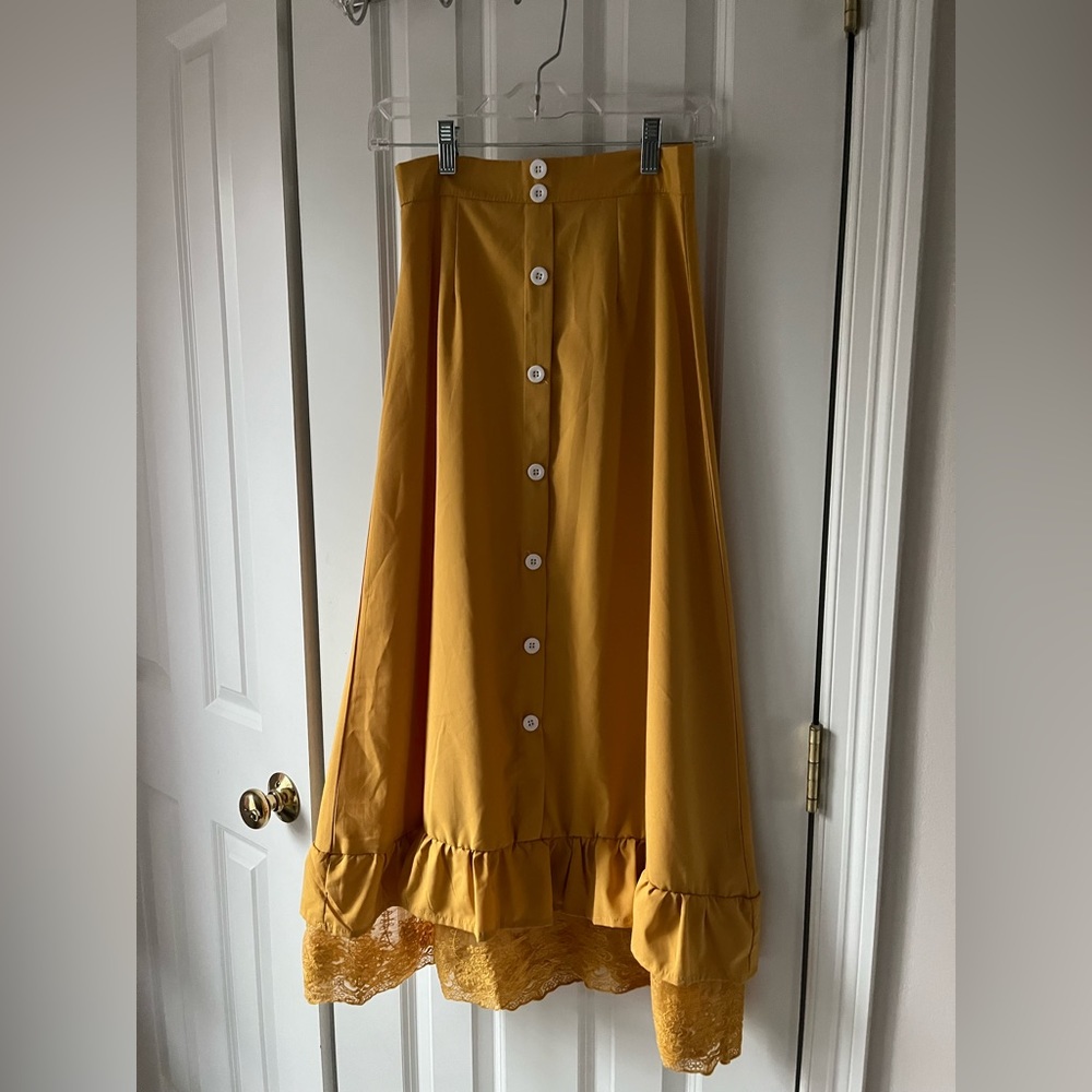 Long yellow skirt